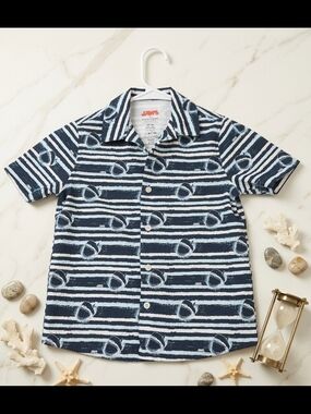 Point Zero x JAWS Boy’s Short Sleeve Button Down Seersucker Shirt - Size 6 (S/P)